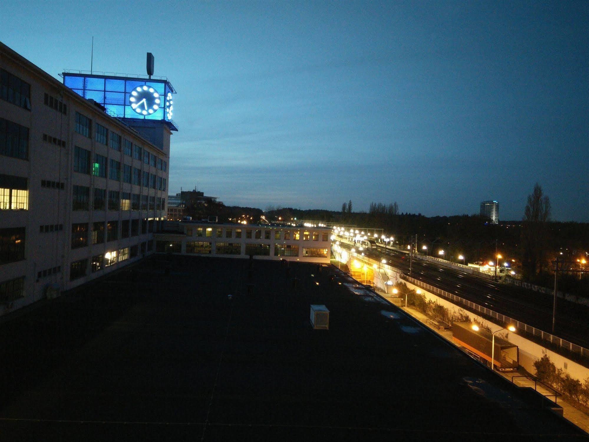 Blue Collar Hotel
